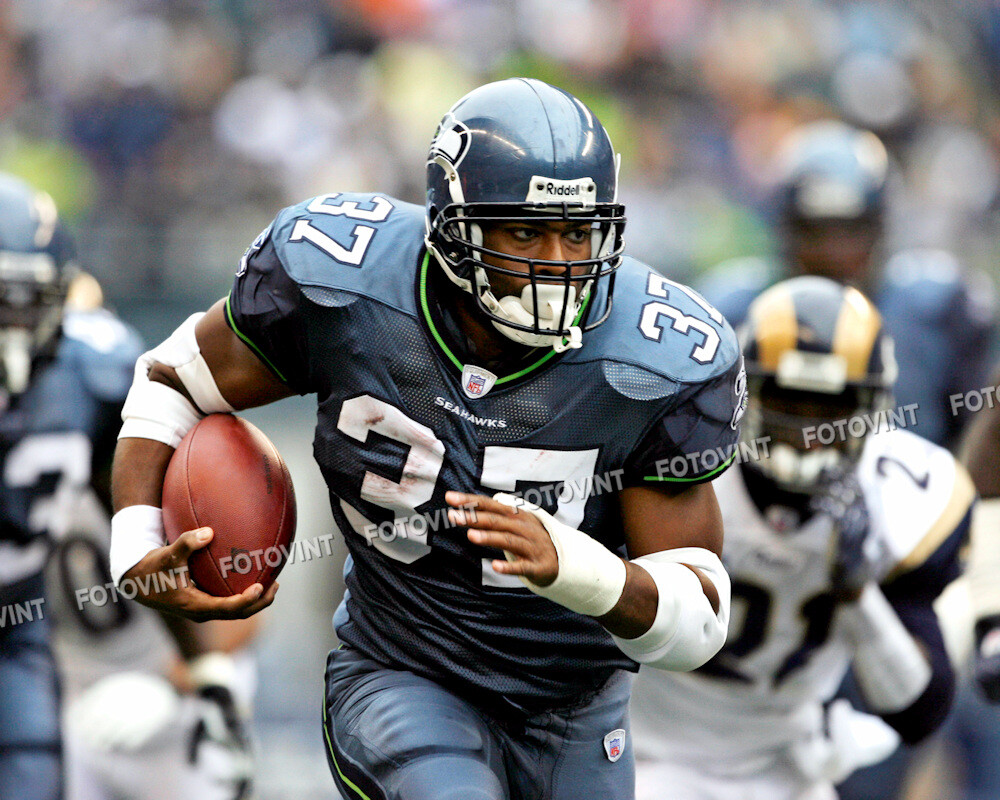 希少　NFL  シーホークス　ルアー　Seattle Seahawks SHAUN ALEXANDER Photo Picture SEATTLE SEAHAWKS Football 8x10