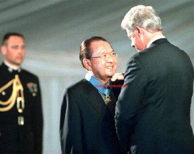 Senator Daniel Inouye Photo 4x6 Medal of Honor President Clinton Memorabilia USA