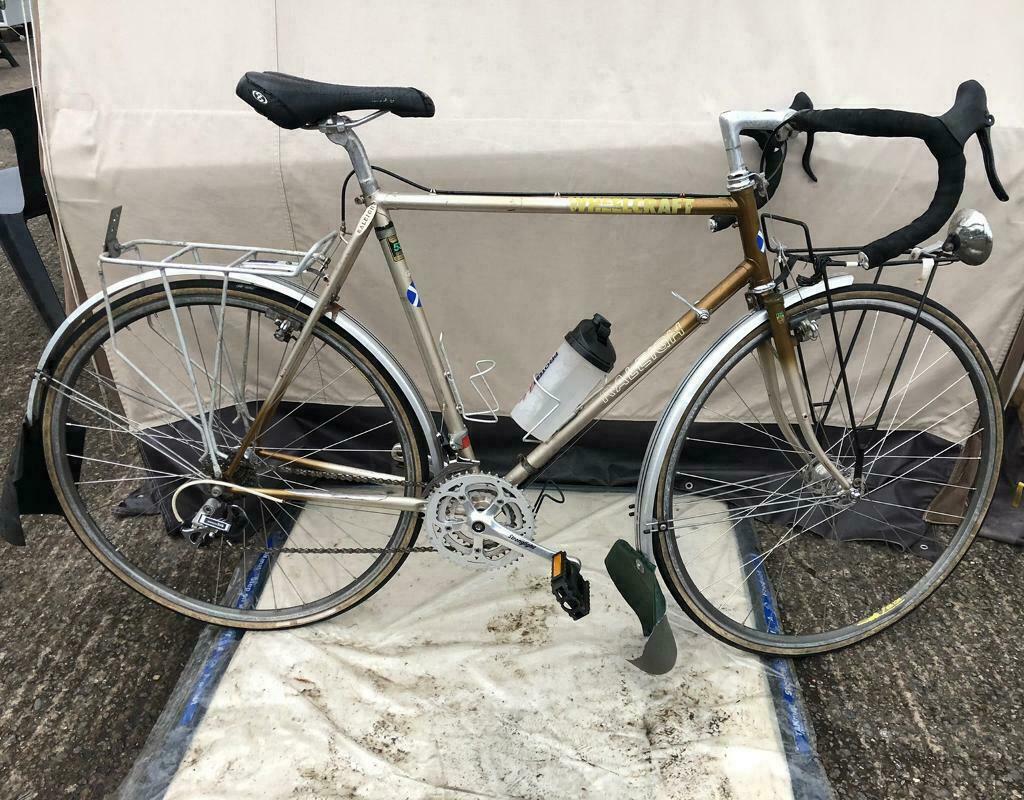 Bicycle Raleigh vintage road bike 23 inch frame 28 inch wheels in
