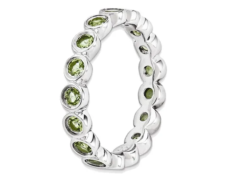 Green Peridot Ring 1.35 Carat (Ctw) in Sterling Silver