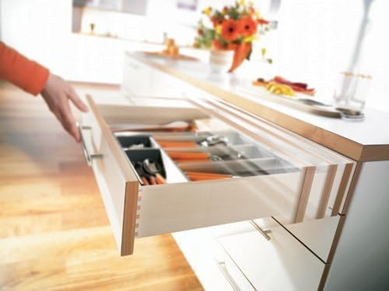 Bundle -  TANDEM Drawer Slides with OTION. Includes Slides 563H, Locking Devices