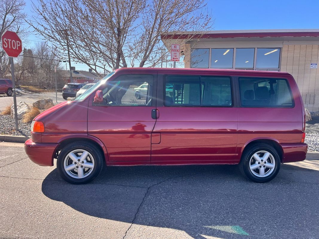 Owner 2002 Volkswagen EuroVan MV ready for your summer camping trips 143,051 Miles Red