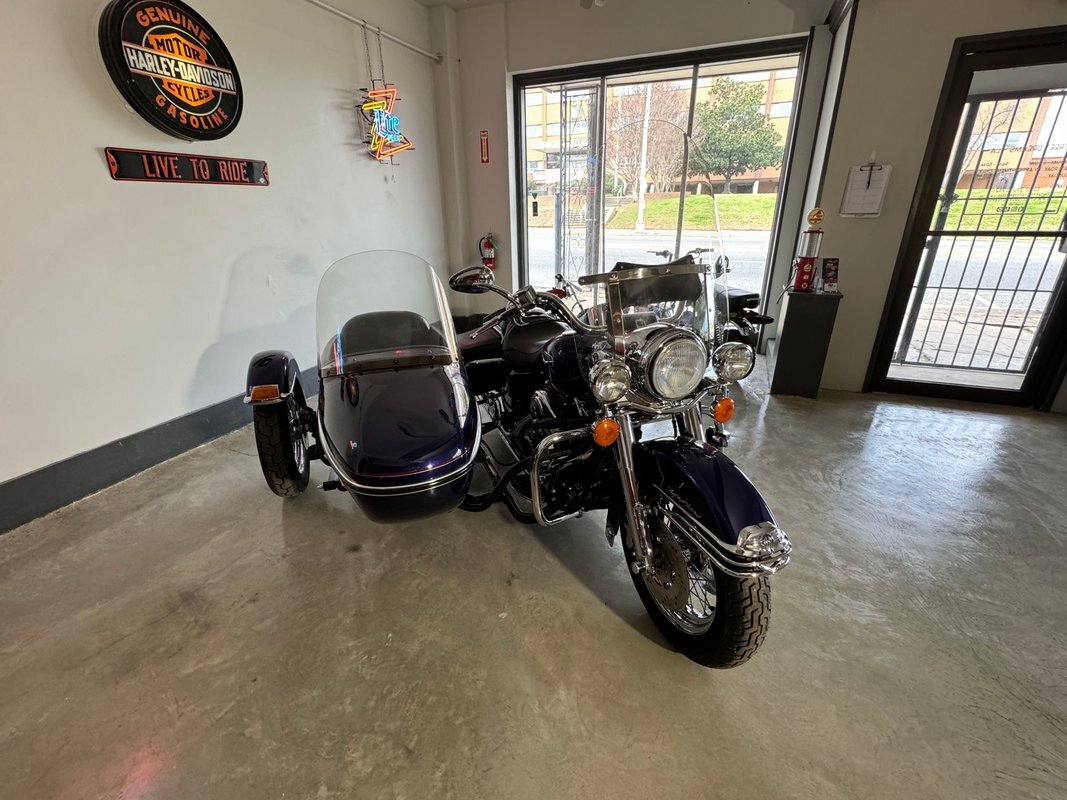 Owner 1999 Harley-Davidson Road King Factory Side Car fuel injected 6 spd 21026 Miles