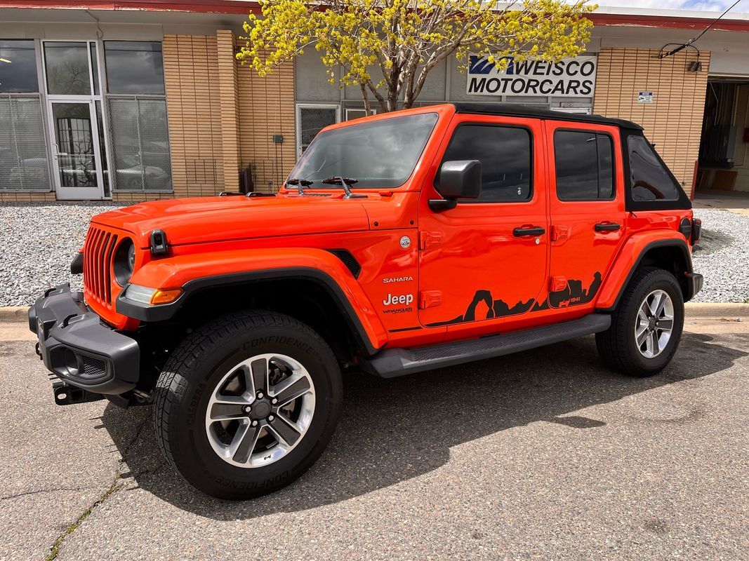 2019 Jeep Wrangler Unlimited Sahara very clean and ready for your summer fun 73,