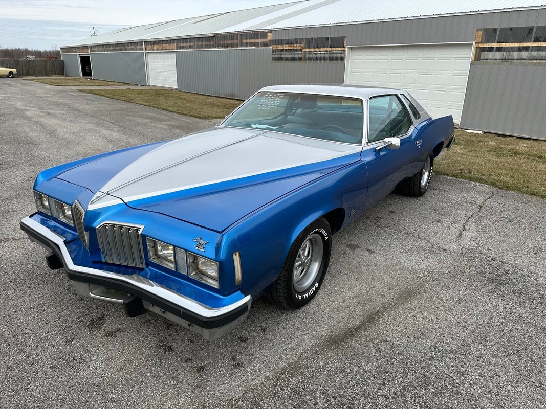 1977 PONTIAC GRAND PRIX