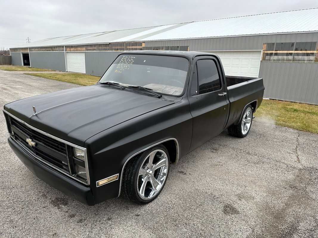 1987 Chevrolet 1/2 Ton R10/15 Fleetside 117.5