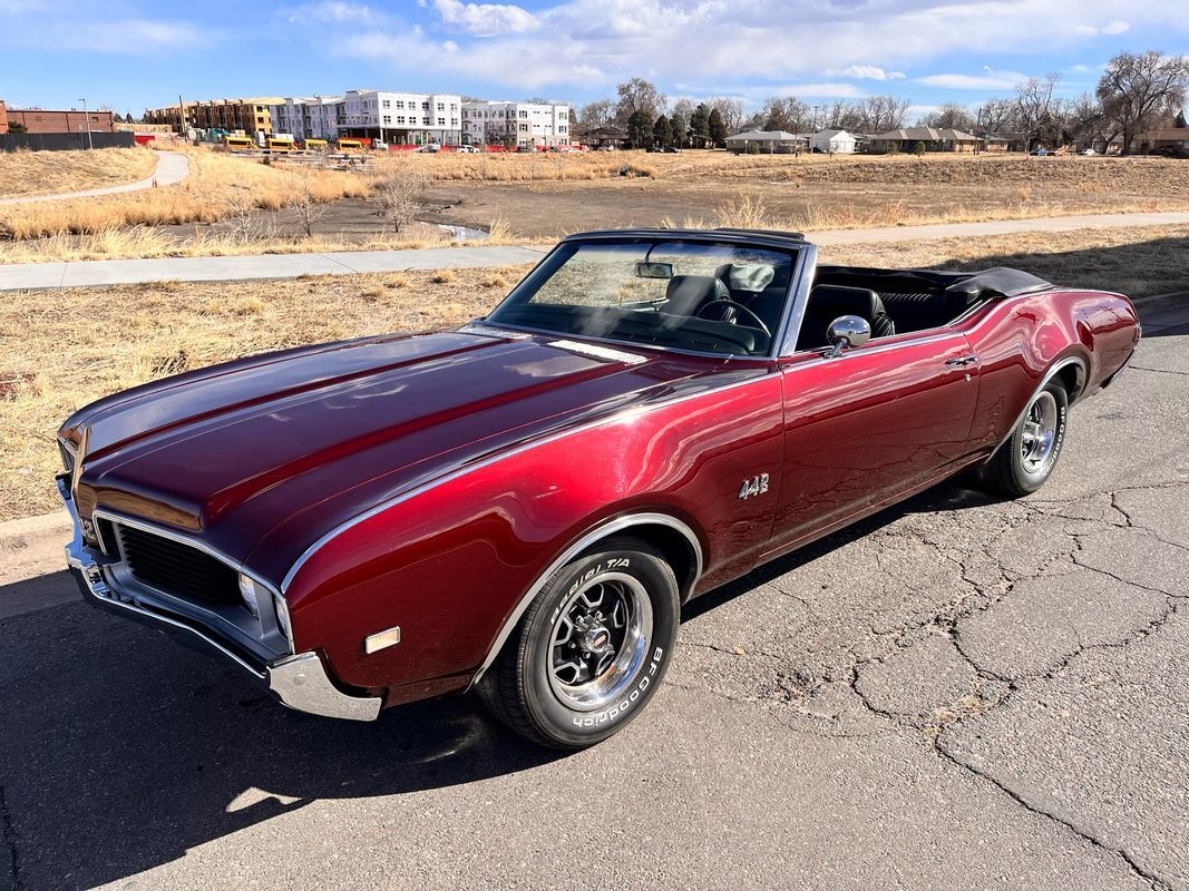 1969 Oldsmobile 442 convertible Very clean OLDS 442 Convertible 80,222 Miles Mar