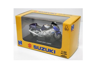 Suzuki GSX 1300R 1:32 scale by New-Ray Toys 06027C