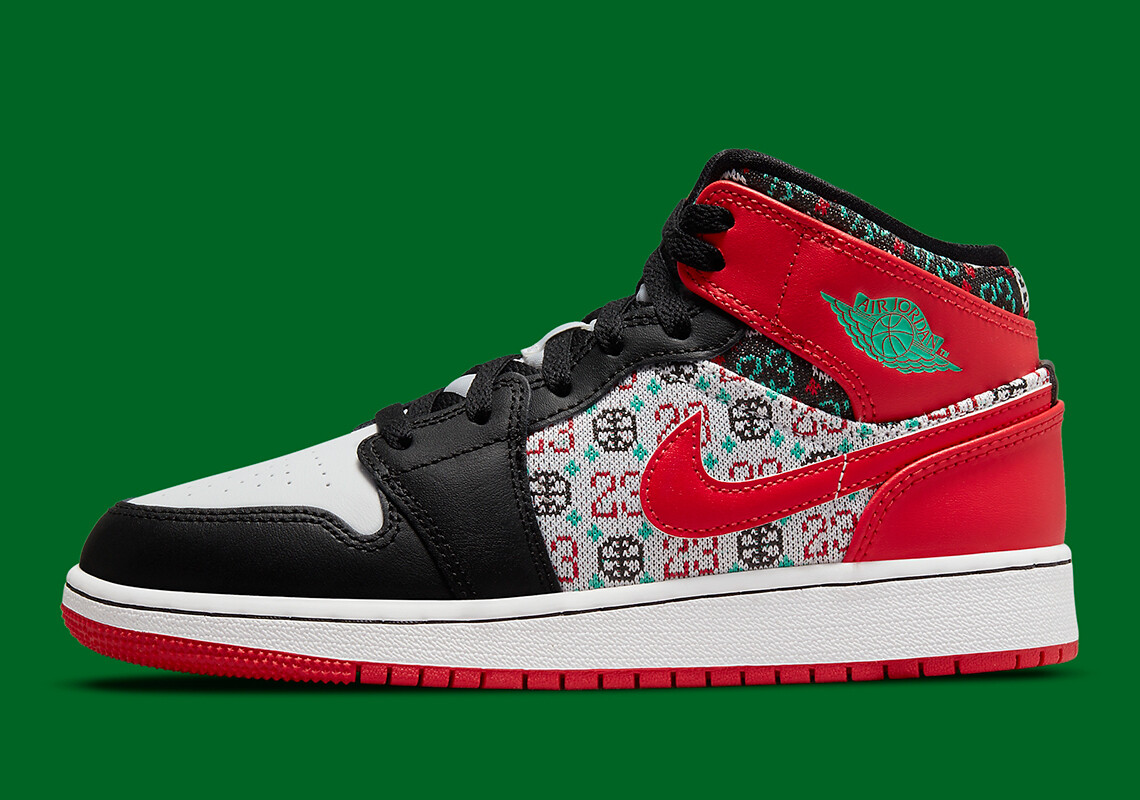 Nike Air Jordan1クリスマス限定品Mid GS Bad Santa Nike Air Jordan1クリスマス限定品Mid GS Bad Santa - メルカリ