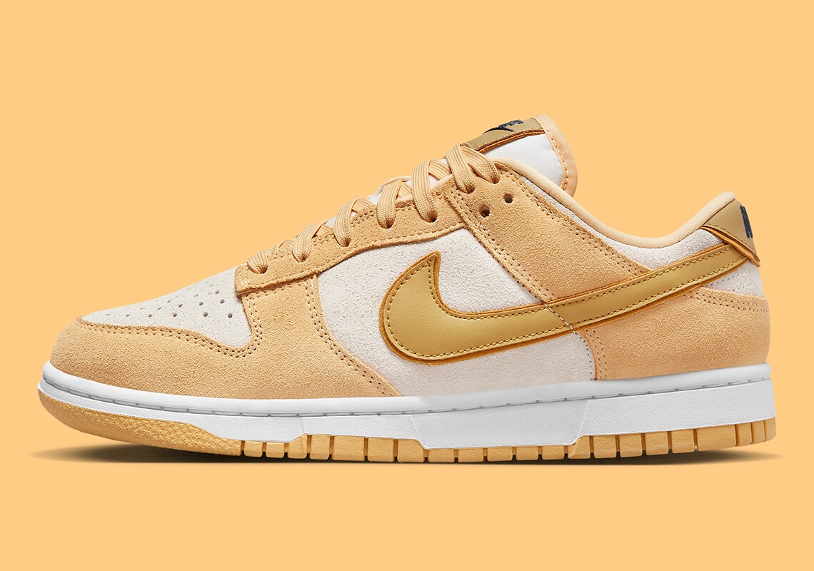 

Замшевые низкие кроссовки Nike Dunk Low Celestial Gold DV7411-200, женские размеры, Золотой, Nike Dunk Low