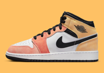 Nike Air Jordan 1 Mid GS Flight Club Magic Ember Sundial Pink Peach DX4365-800