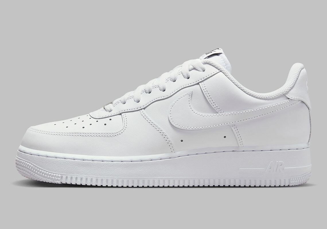 Nike Air Force 1 07 Flyease Low Triple White FD1146-100 sz 10.5 Mens
