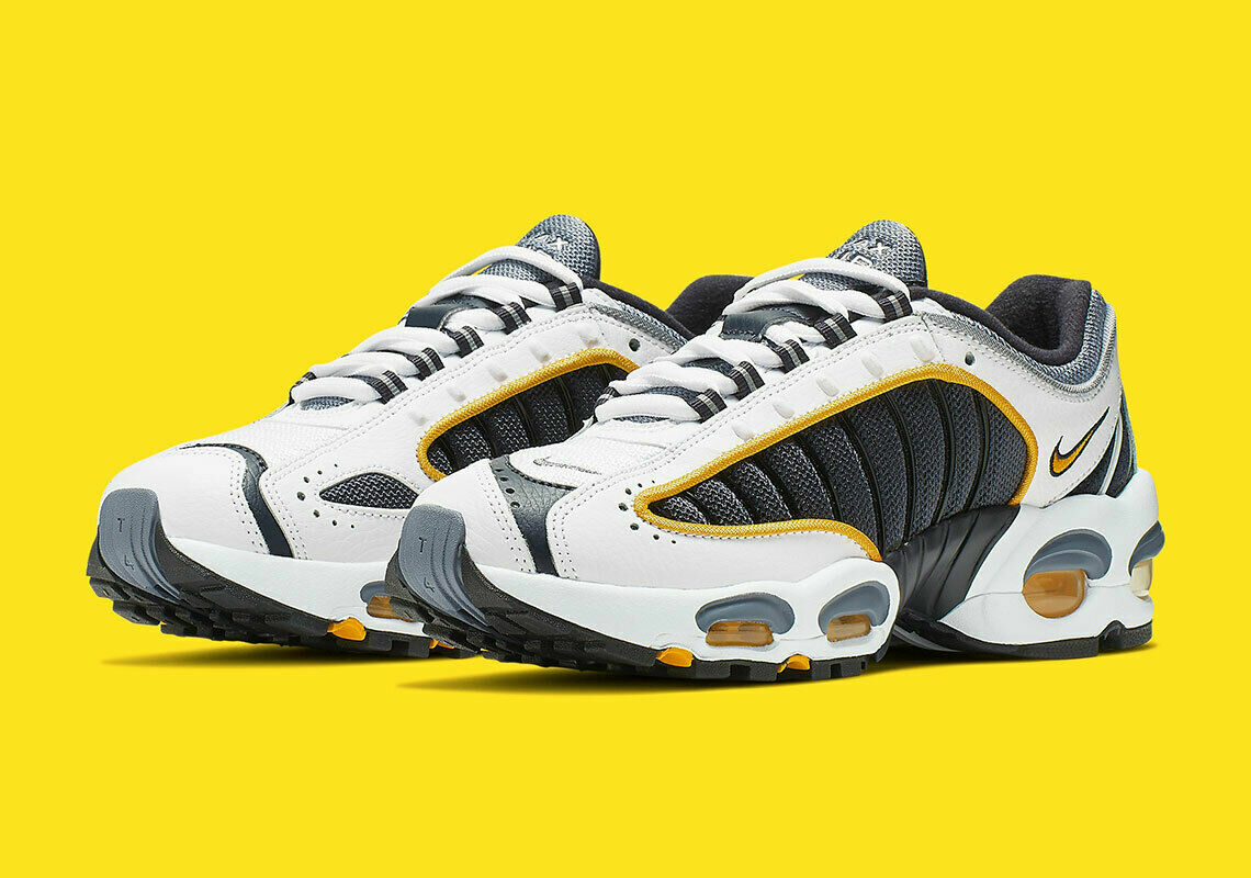 NIKE エアマックス　TAILWIND Ⅳ 4 SP Nike Air Max Tailwind 4 IV Youth/Kid Shoes, Grey/White