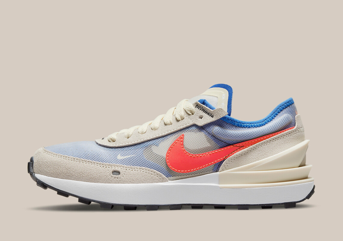 

Кроссовки Nike WAFFLE ONE (GS) Big Kids Coconut Milk/Bright Crimson DC0481-101, Waffle One