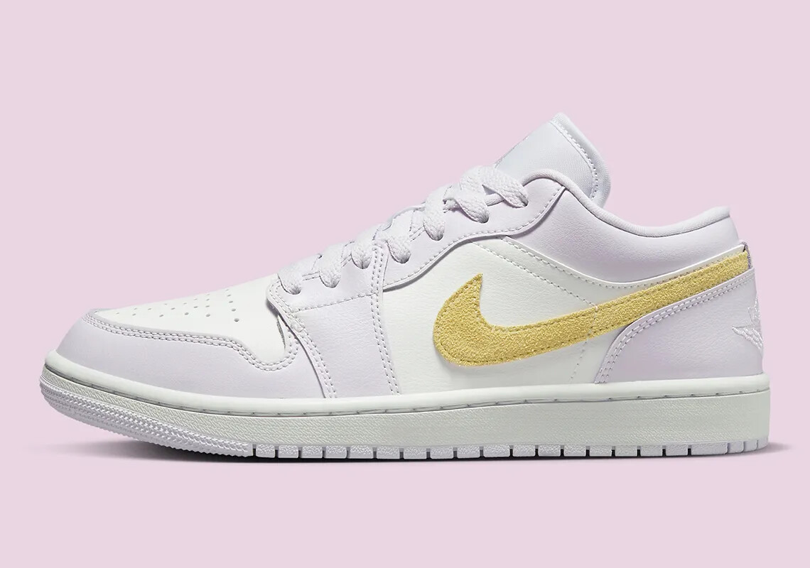 

Женские кроссовки Nike Air Jordan 1 Low Retro Barely Grape White DC0774-501, размер 12, новые, Фиолетовый, Nike Air Jordan 1