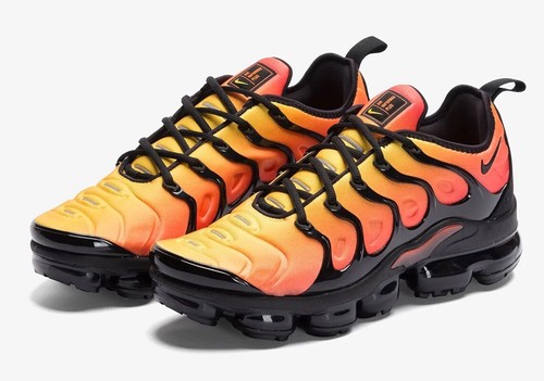 28.5 NIKE AIRMAX VAPORMAX PLUS BOW10 ナイキ NIKE AIR VAPORMAX PLUS Sz 10.5 BLK/NEON VOLT tn max 1 90 95