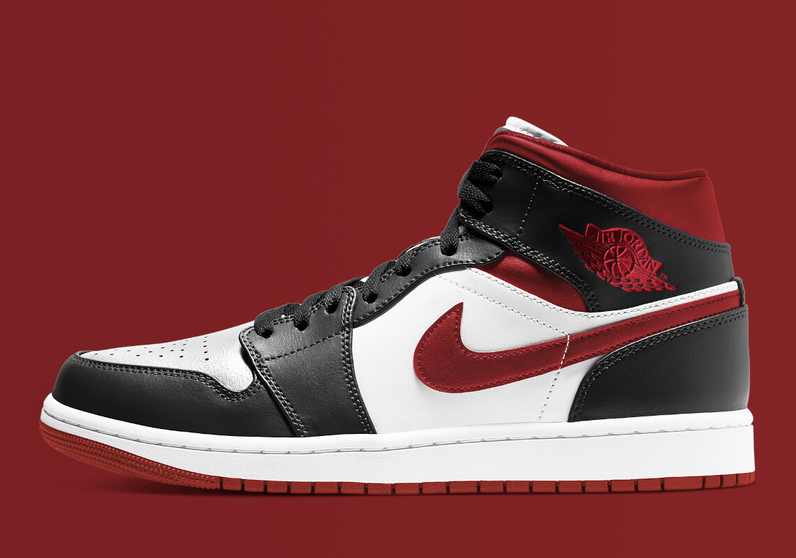 Nike Air Jordan 1 Mid Gym Красный Черный 554724-122 Мужской размер 9,5 Новый