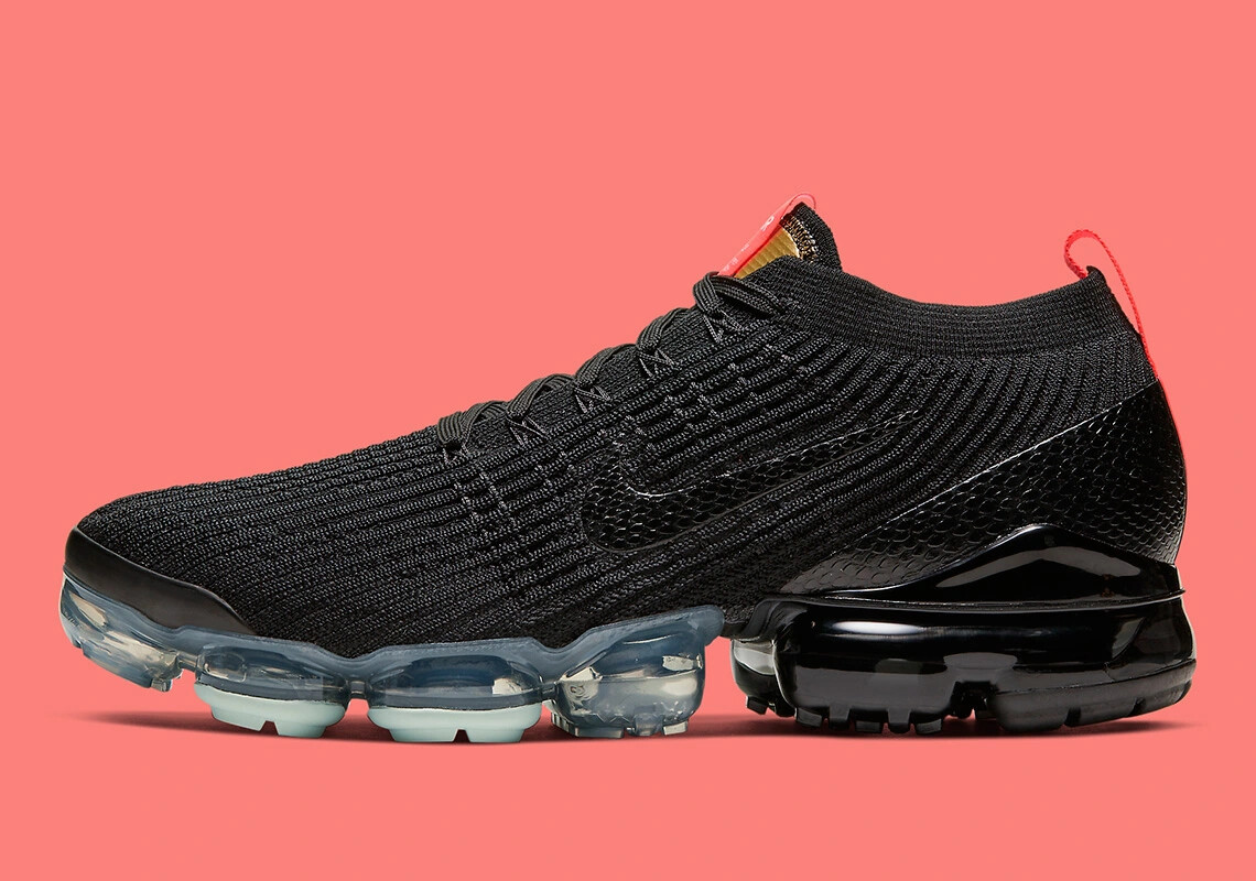 公式正規品!★NIKE AIR VAPORMAX FLYKNIT 3 BLACK SNAKESKIN Nike Air Vapormax Flyknit 3 Snakeskin Black Igloo Crimson