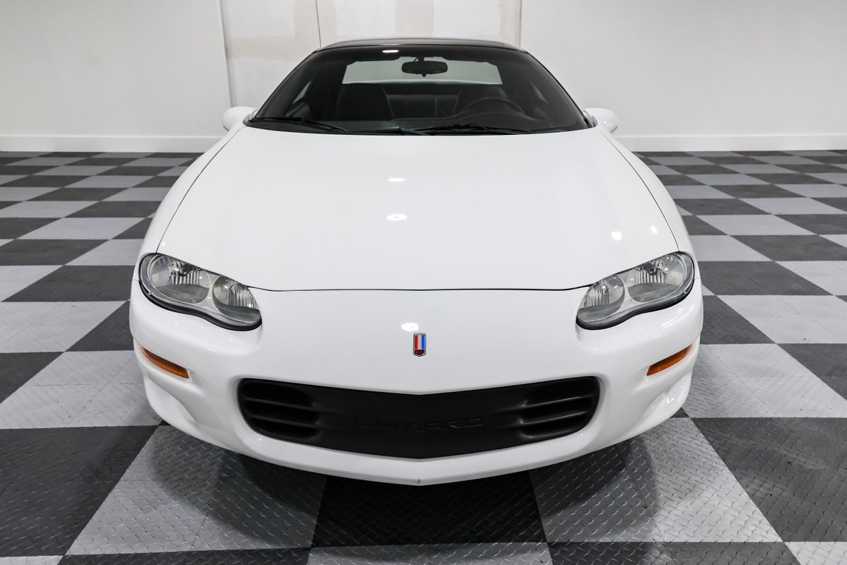 Owner 2002 Chevrolet Camaro Z/28 7905 Miles White Coupe 5.7L LS1 V8 4L60E Automatic Ov