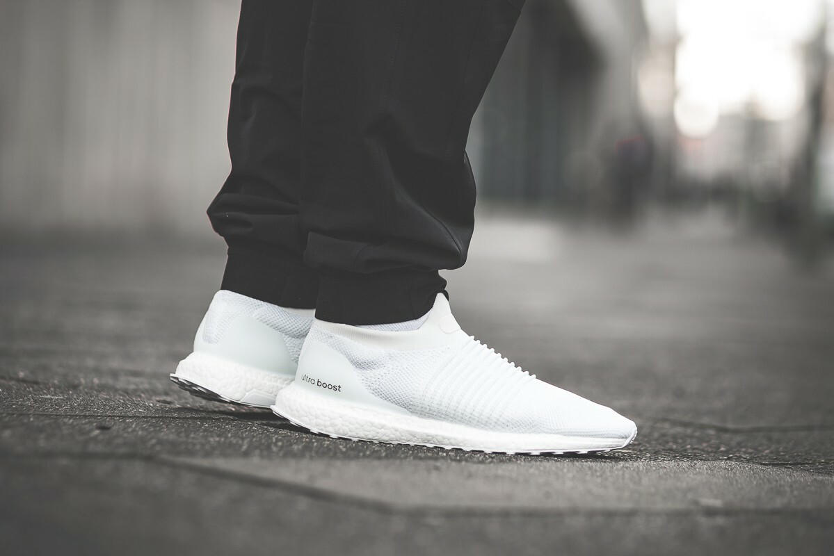 Adidas Ultra BOOST LACELESS Non Dyed Triple White Men's 7