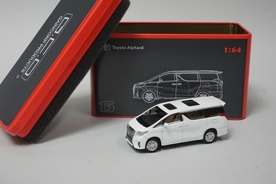 KS004-15 Gaincorp Products GCD 1/64 Toyota Alphard White LHD