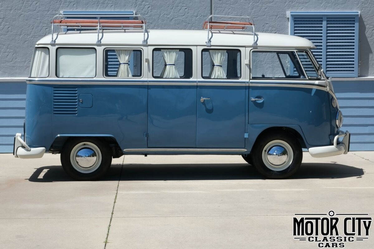 Owner 1970 Volkswagen Microbus Camper