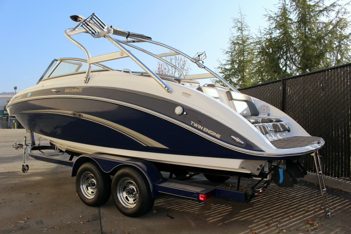 2011 Yamaha 242 Limited S - Immaculate - 152 Hours - Always Stored Inside