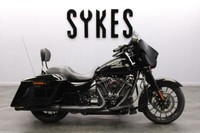 2019 Harley-Davidson FLHXS Touring Street Glide 114 in Vivid Black