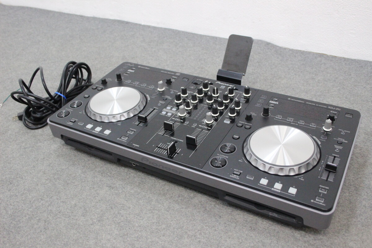 Pioneer XDJ-R1 DJミキサー 2013年製 Review & Video: Pioneer XDJ-R1 DJ System - Digital DJ Tips