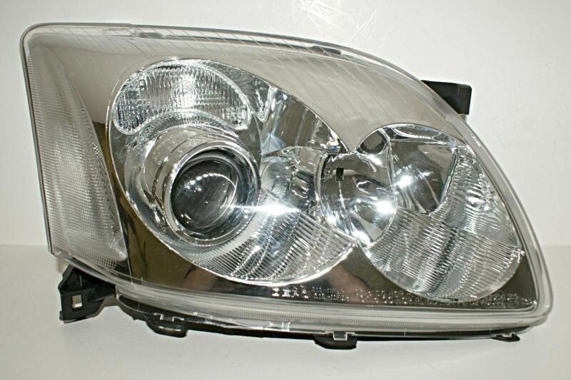 TOYOTA AVENSIS Headlight Electro Passenger Side RIGHT 2003