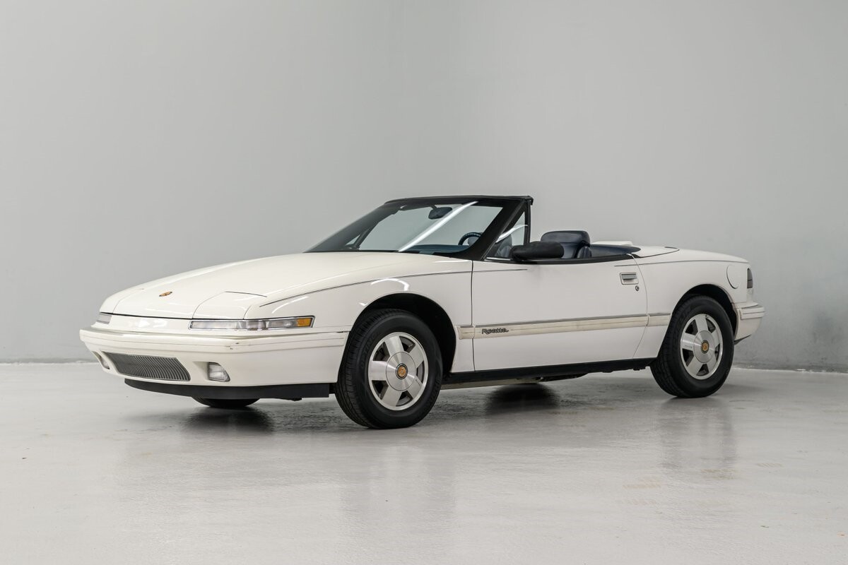 1990 Buick Reatta  60148 Miles White Roadster V6, 3.8L 4-Spd Auto