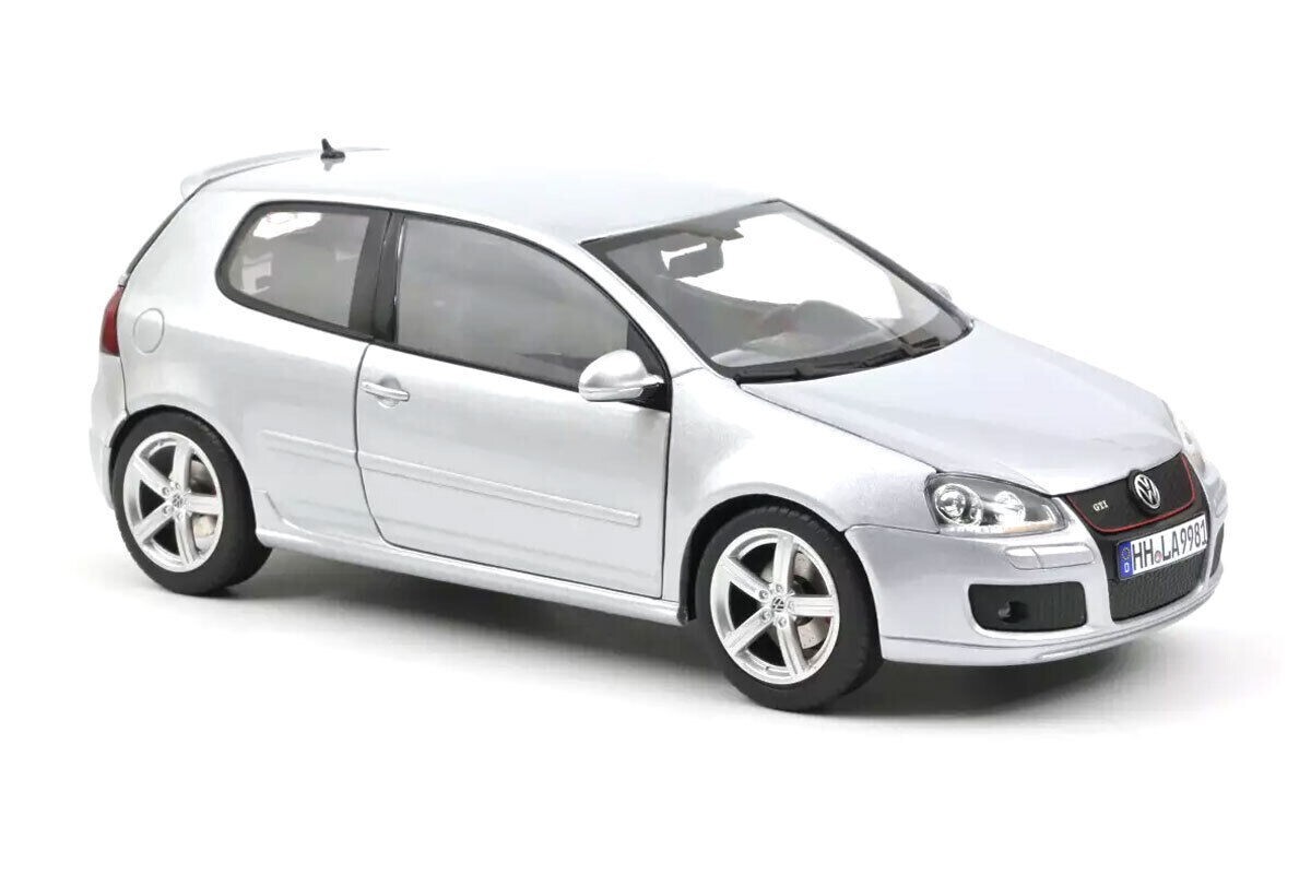 1/18 Volkswagen Golf V GTI Pirelli 2007 Silver Diecast Model
