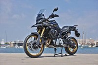 VOGE 900DSX