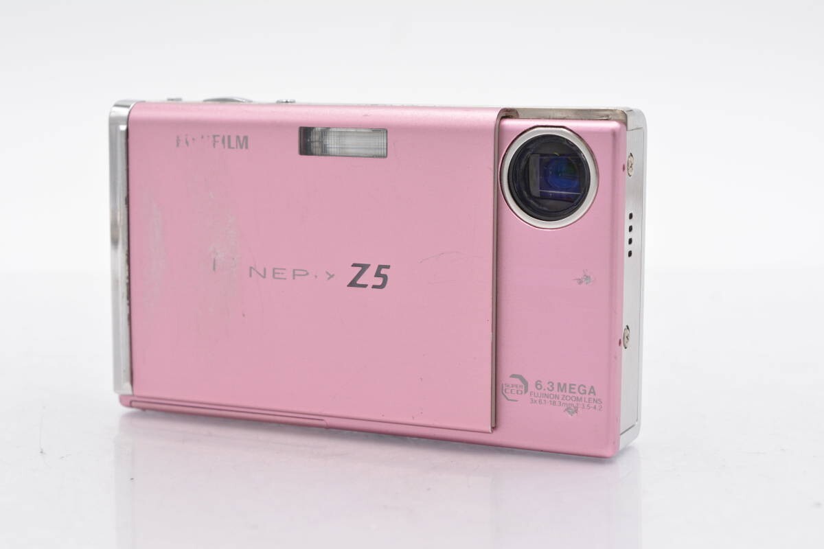 デジタルカメラ FUJIFILM FinePix Z5 fd FUJIFILM | 企業情報 | ニュースリリース | 高感度スリム