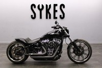 2018 Custom Harley-Davidson FXBR Softail Breakout 107 in Black Thunderbike