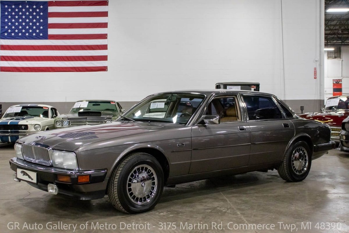 1991 Jaguar XJ6 Sovereign 42716 Miles Tan  4.0L 6cyl Automatic