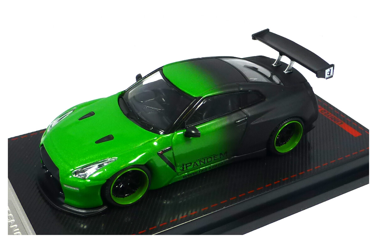 Ignition IG2370 Nissan LBWK GT-R (R35) type 2 weiss Maßstab 1:64