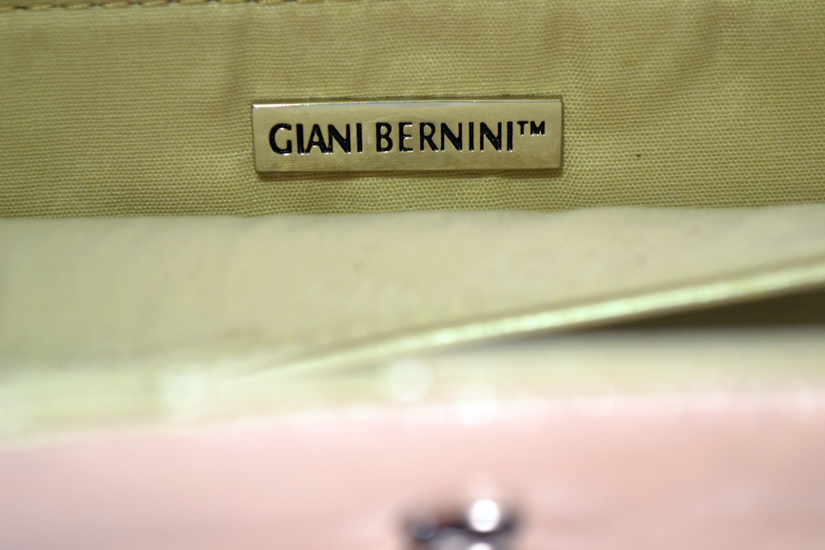 Lot of 7 Purses Handbags Bass Giana Bernini $30.95