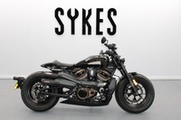 2021 Harley-Davidson RH1250S Sportster S in Vivid Black, Cobra Pipes