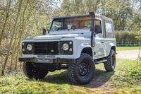 2025 Land Rover 90 DEFENDER  PETROL Manual
