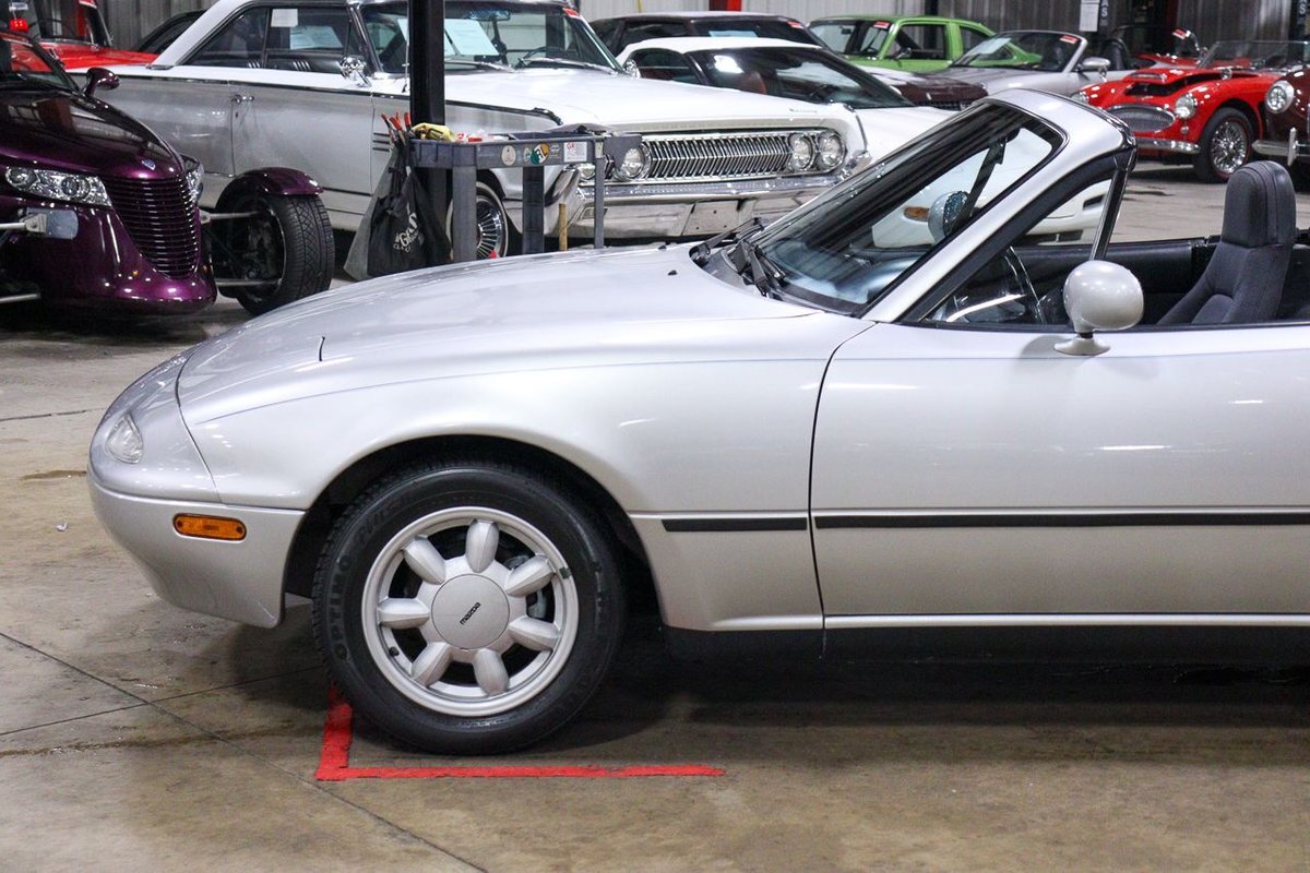 Owner 1990 Mazda MX-5 Miata  23083 Miles Silver Stone Metallic Convertible 1.6L 4 Cyli