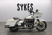 2020 Harley-Davidson FLTRXSE CVO Road Glide 117 in Sand Dune