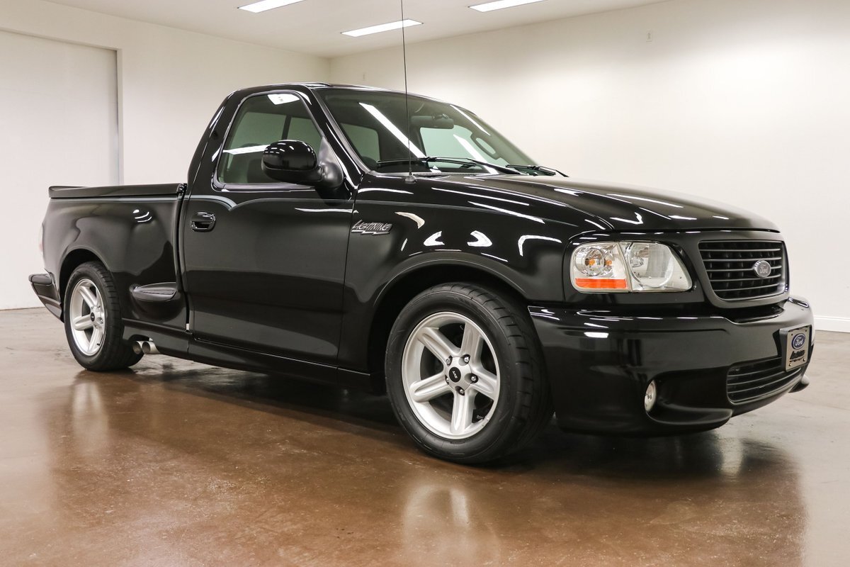 2003-ford-f-150-lightning-9645-miles-black-truck-supercharged-5-4-liter