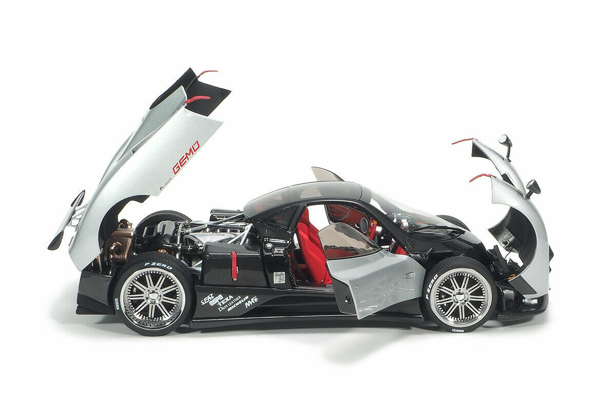 1/18 Almost Real パガーニ ゾンダ F 2005 Almost Real 1:18 Pagani Zonda F 2005 Metal Diecast Car