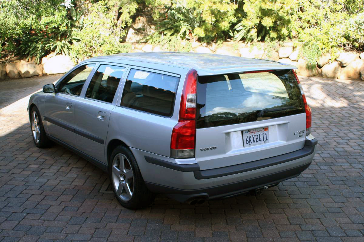 2004 Volvo V70r 6speed Manual Wagon Awd Leather Loaded  Used Volvo V70 for sale in Telluride 