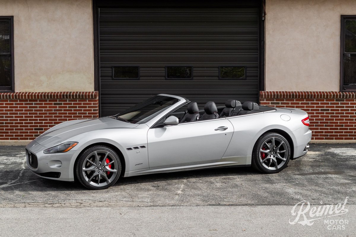 Owner 2011 Maserati GranTurismo Convertible  33445 Miles