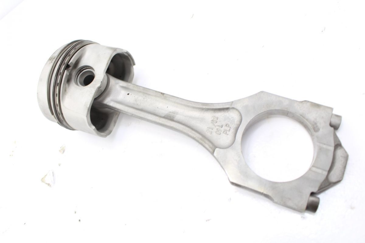 Hyundai Car & Truck Pistons, Rings, Rods, & Parts