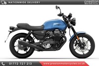 Moto Guzzi V7 Stone