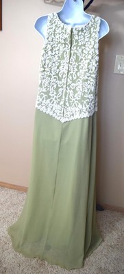 J KARA MOCK TWO-PIECE ORNATELY BEADED CHIFFON GOWN IN WHITE/GREEN SIZE12