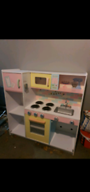 Toddler Baby Kids Kitchen with Microwave Sink Cooker and storage Toys.